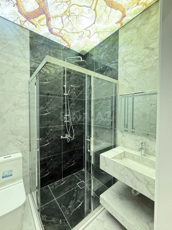 Satılır 5 otaqlı həyət evi 220 m²