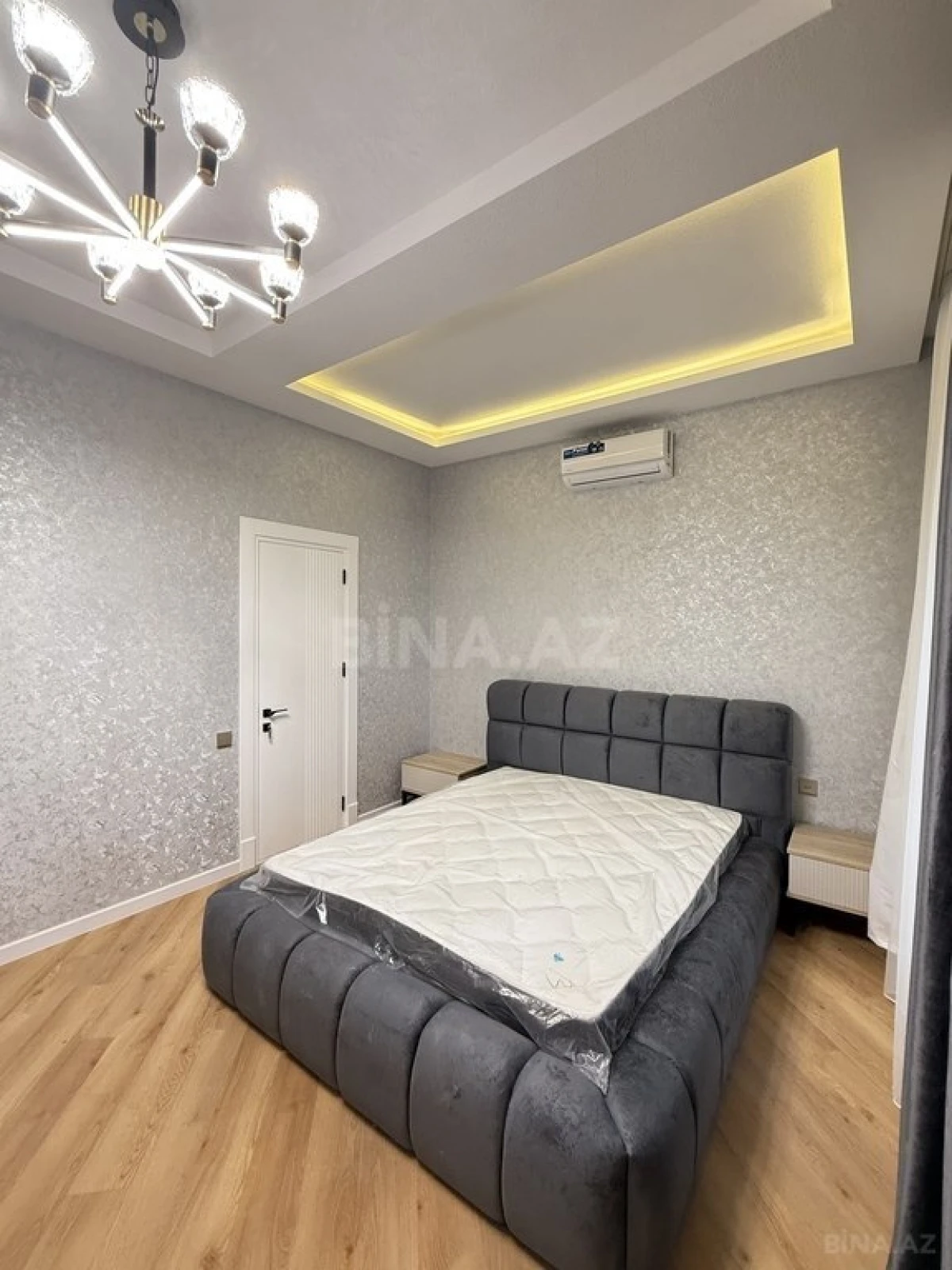 Satılır 5 otaqlı həyət evi 220 m²