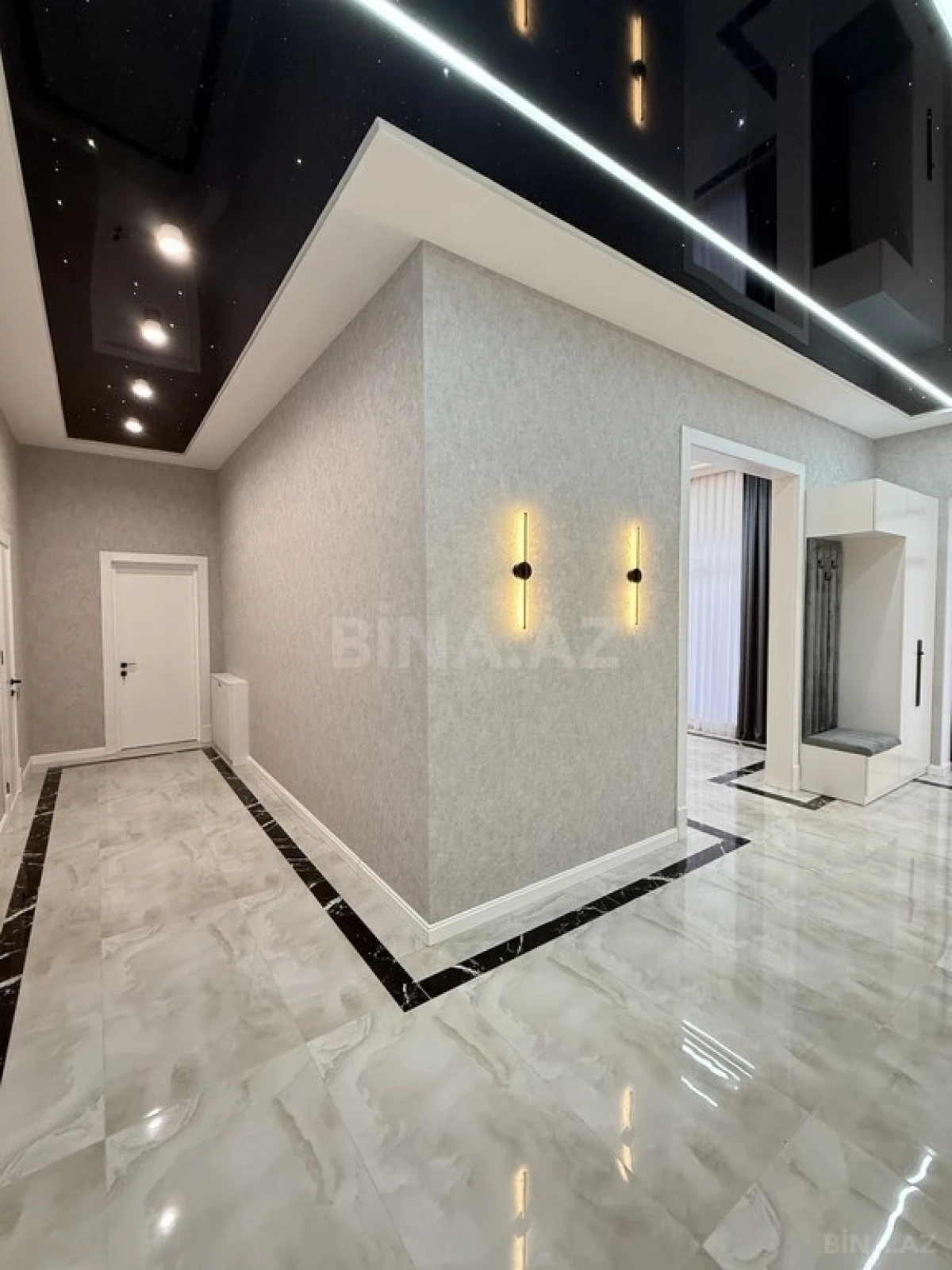 Satılır 5 otaqlı həyət evi 220 m²