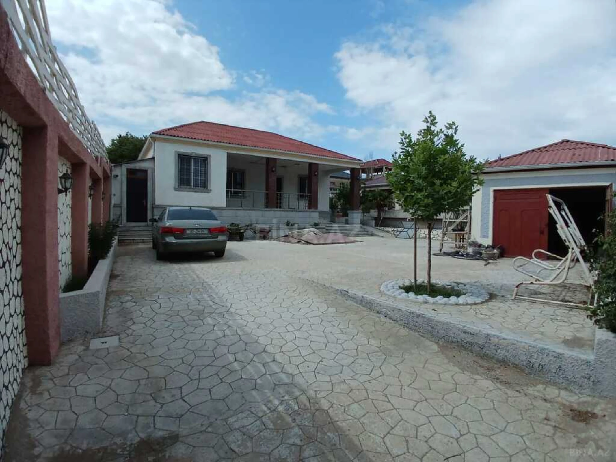 Satılır 5 otaqlı həyət evi 120 m²