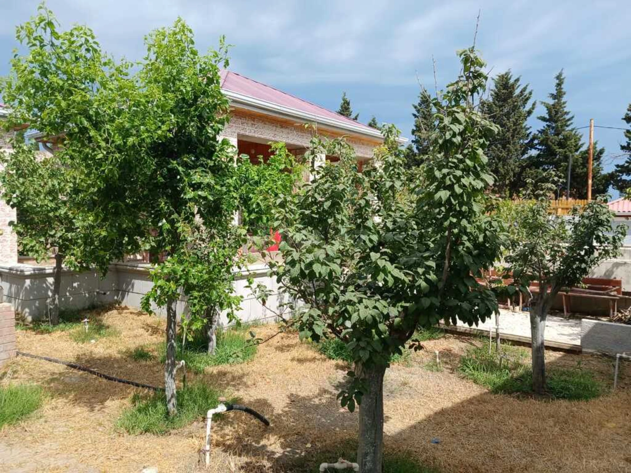 Satılır 5 otaqlı həyət evi 120 m²