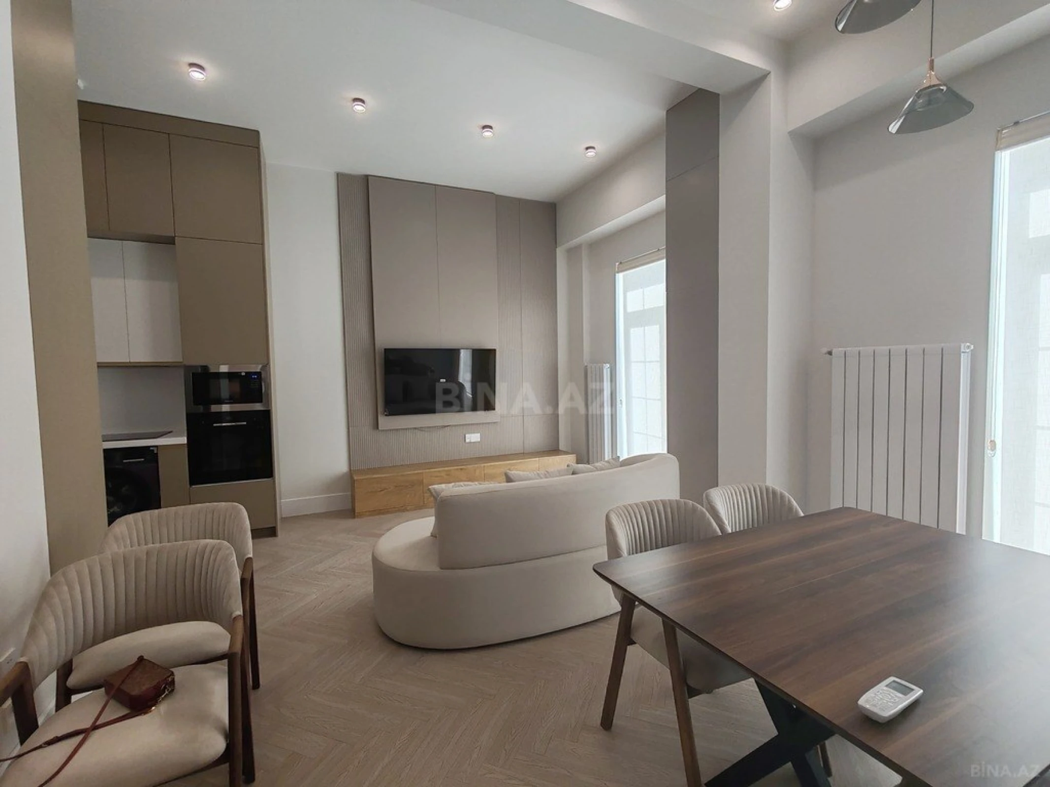 Kirayə verilir 2 otaqlı mənzil 60 m²