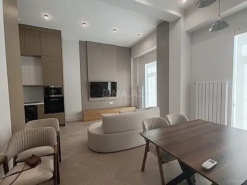 Kirayə verilir 2 otaqlı mənzil 60 m²