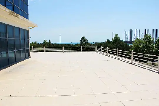 Kirayə verilir 1 otaqlı ofis 15 m²