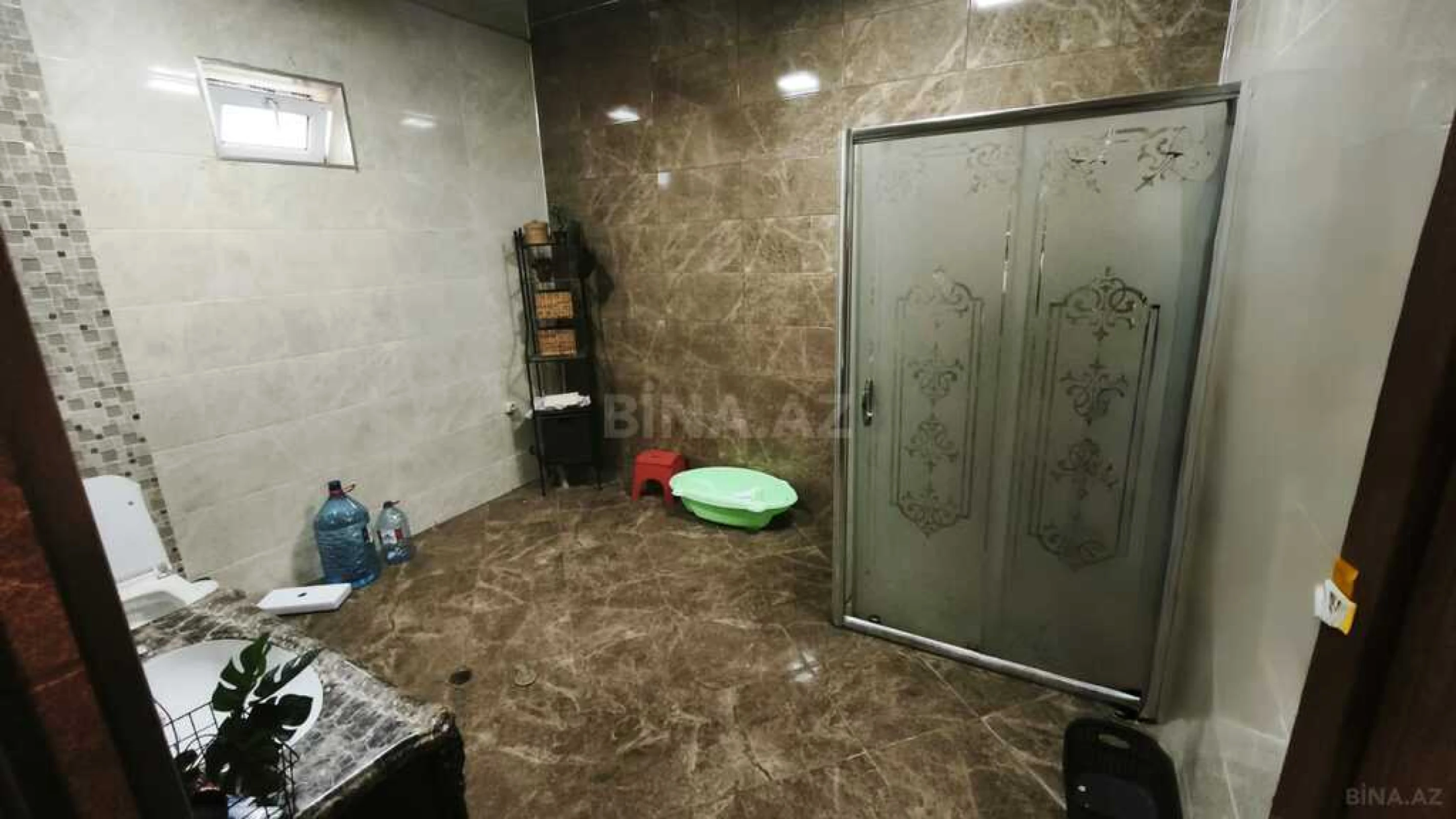 Satılır 4 otaqlı həyət evi 220 m²