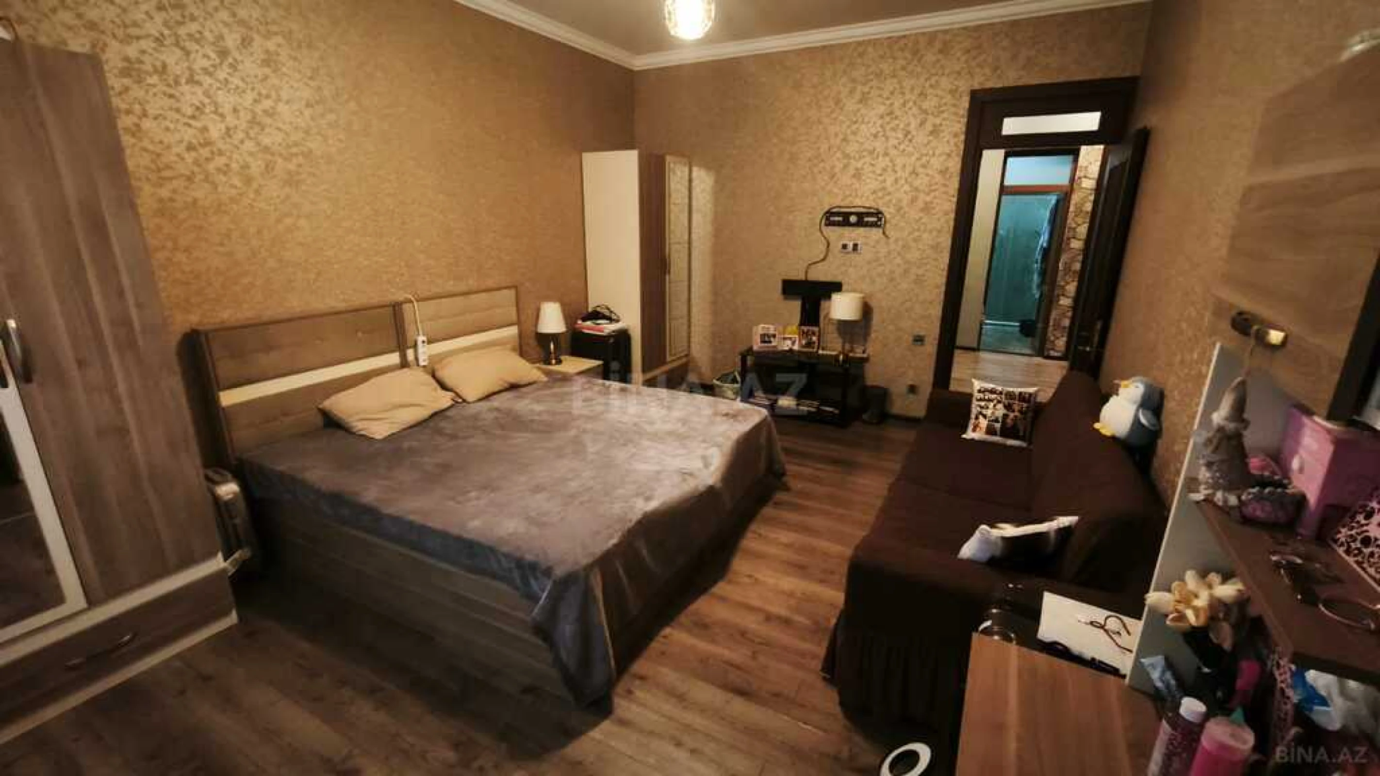 Satılır 4 otaqlı həyət evi 220 m²