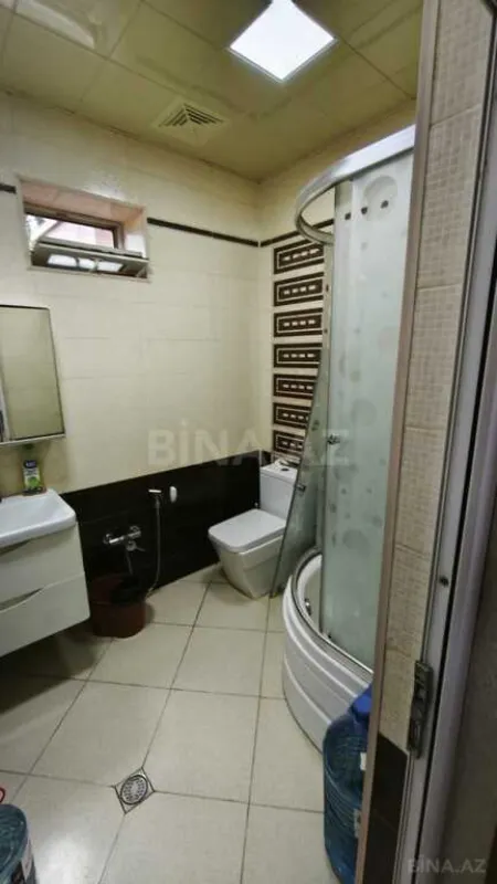 Satılır 4 otaqlı həyət evi 220 m²