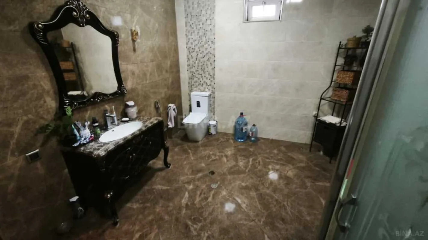Satılır 4 otaqlı həyət evi 220 m²