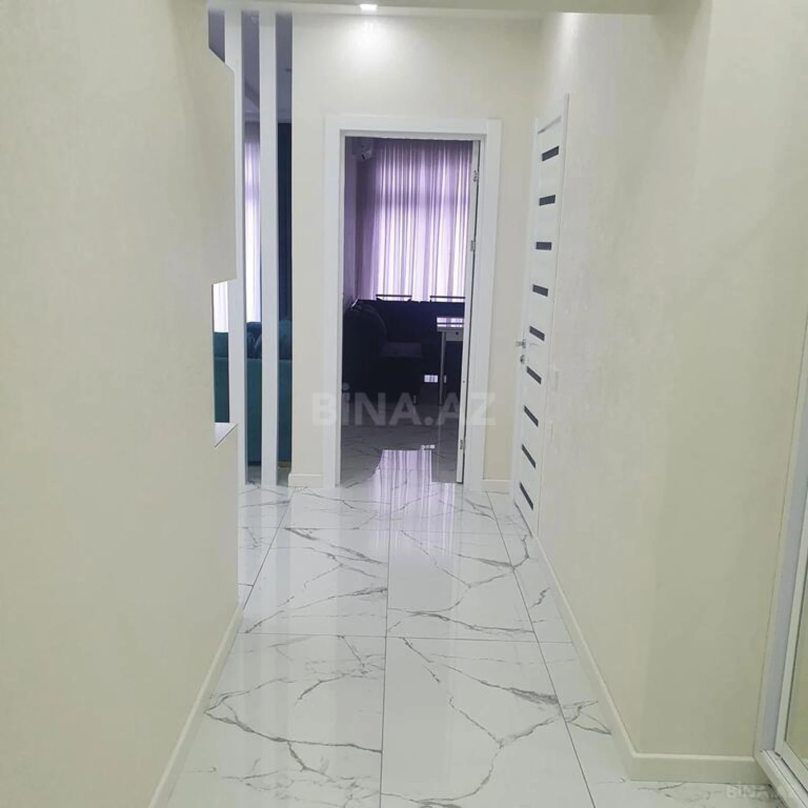 Kirayə verilir 3 otaqlı mənzil 110 m²