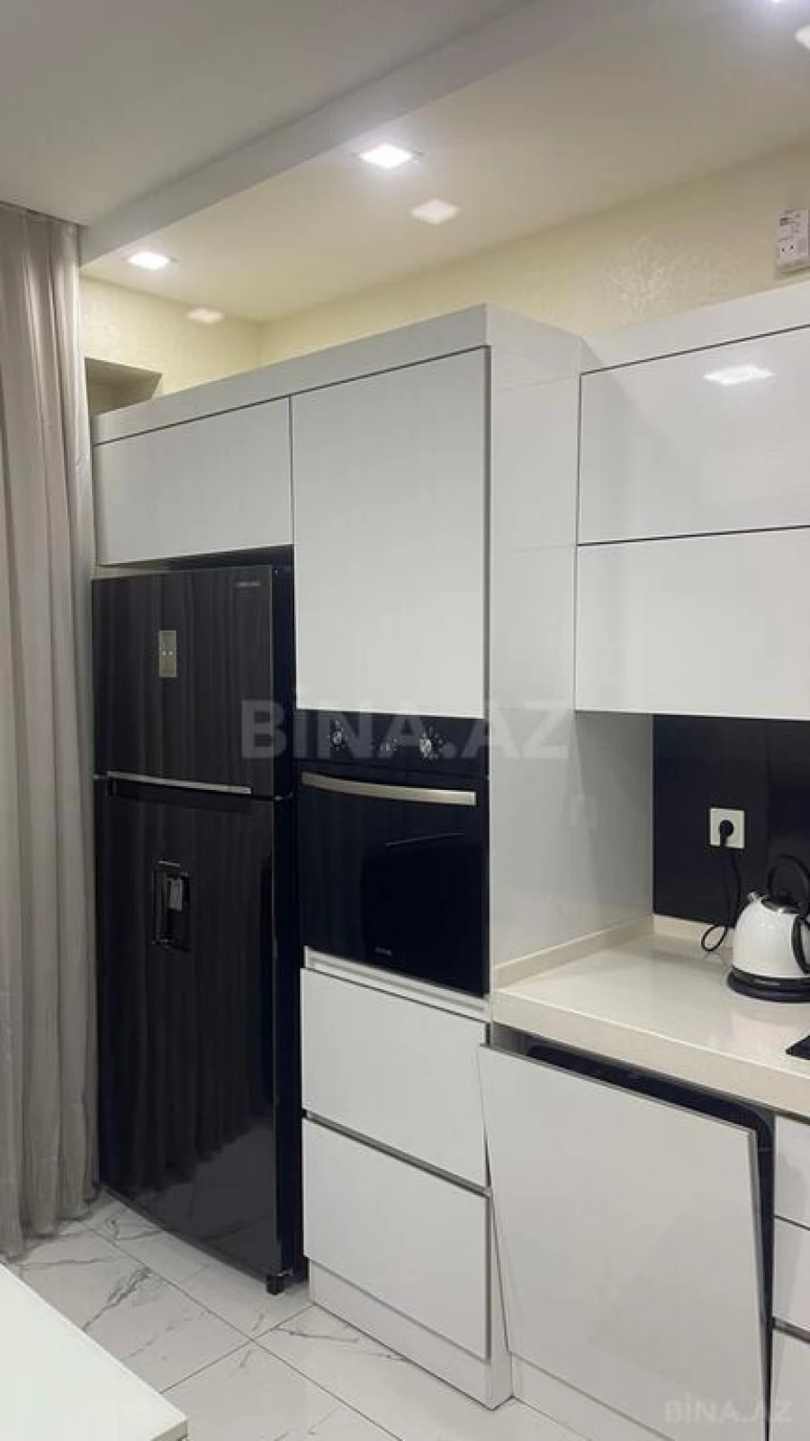 Kirayə verilir 3 otaqlı mənzil 110 m²