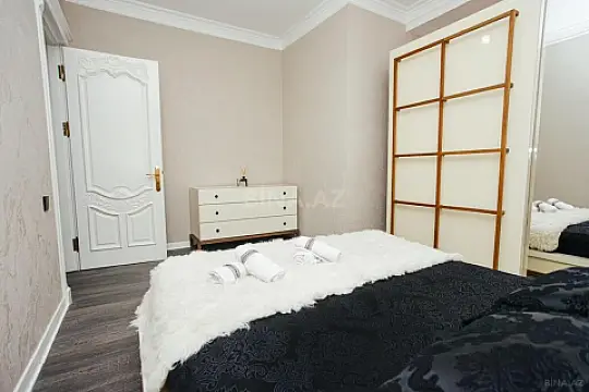 Kirayə verilir 3 otaqlı mənzil 120 m²
