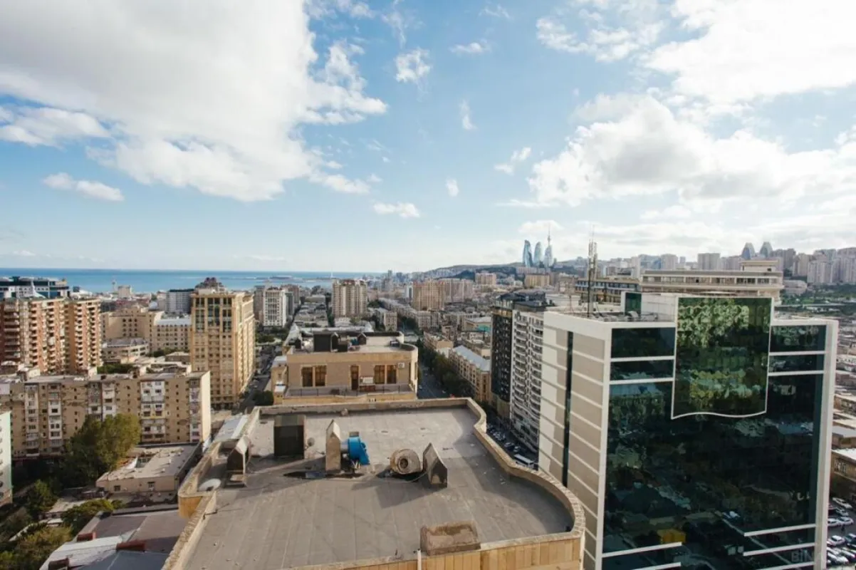 Kirayə verilir 3 otaqlı mənzil 120 m²