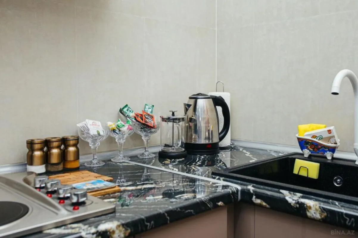 Kirayə verilir 3 otaqlı mənzil 120 m²