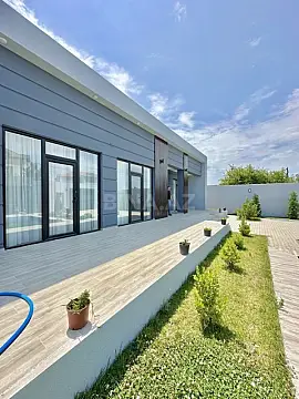 Satılır 4 otaqlı həyət evi 168 m²