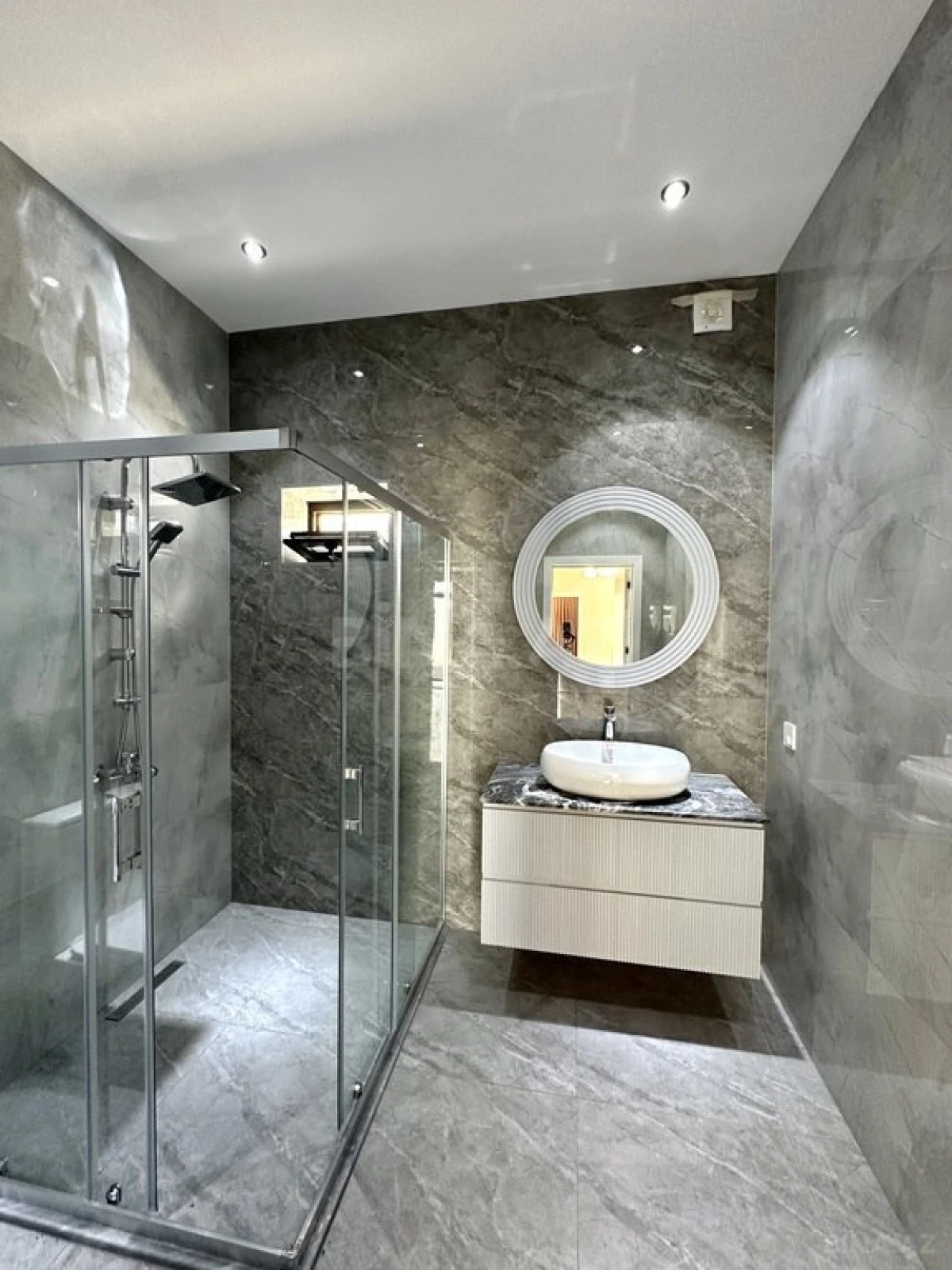 Satılır 4 otaqlı həyət evi 168 m²