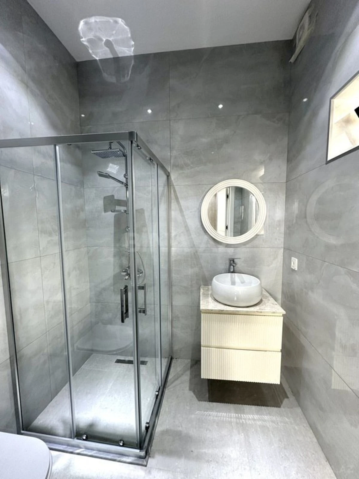 Satılır 4 otaqlı həyət evi 168 m²