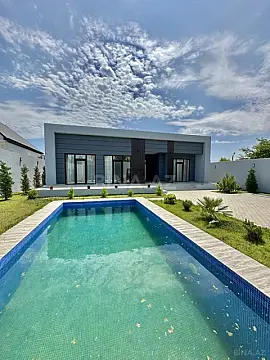 Satılır 4 otaqlı həyət evi 168 m²