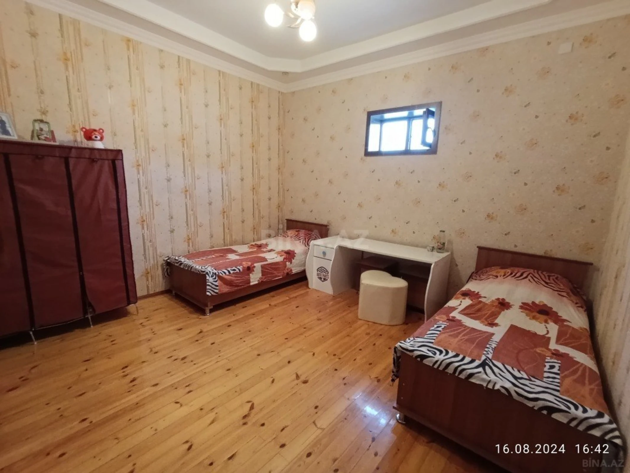 Satılır 5 otaqlı həyət evi 210 m²