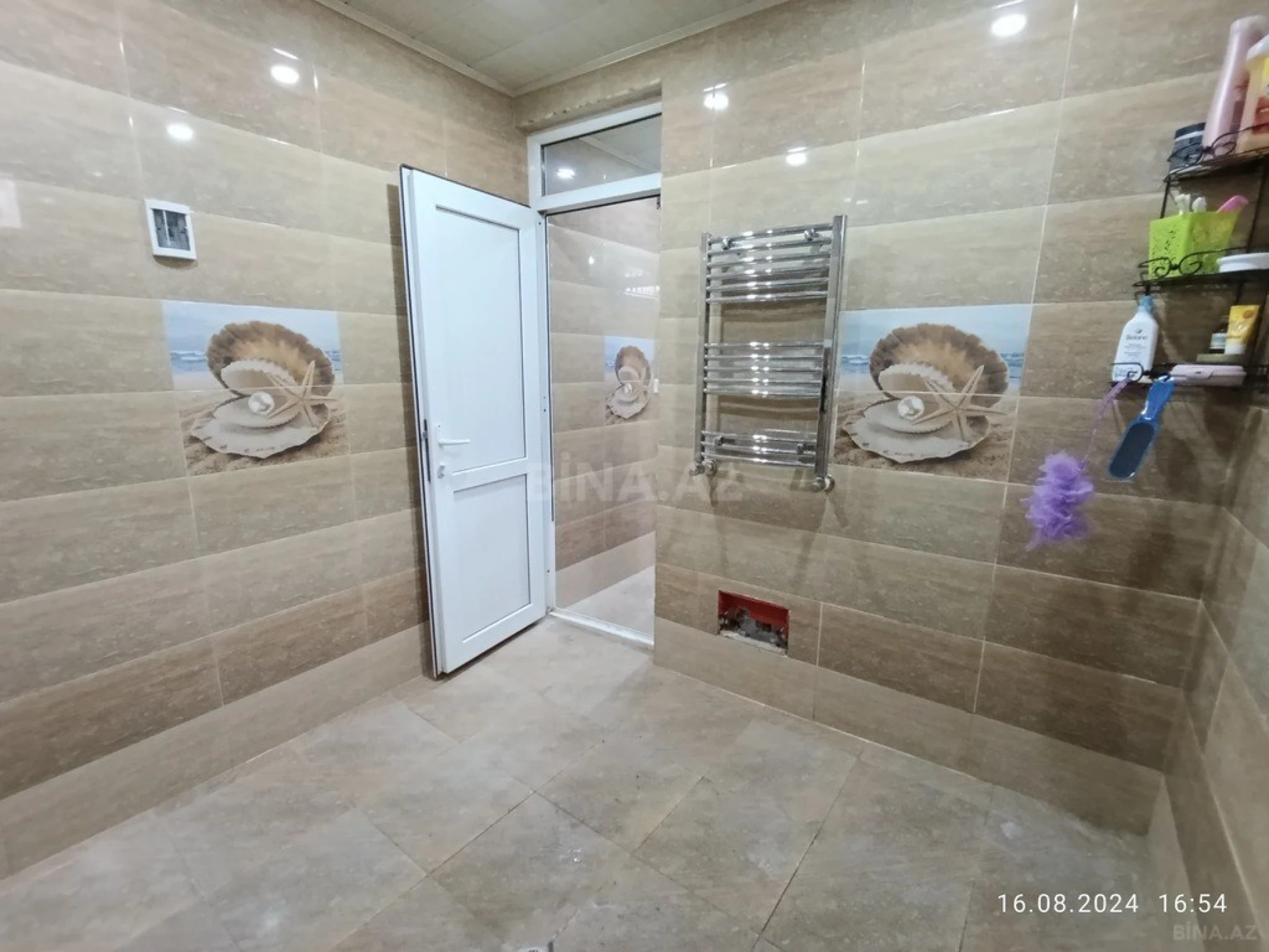 Satılır 5 otaqlı həyət evi 210 m²