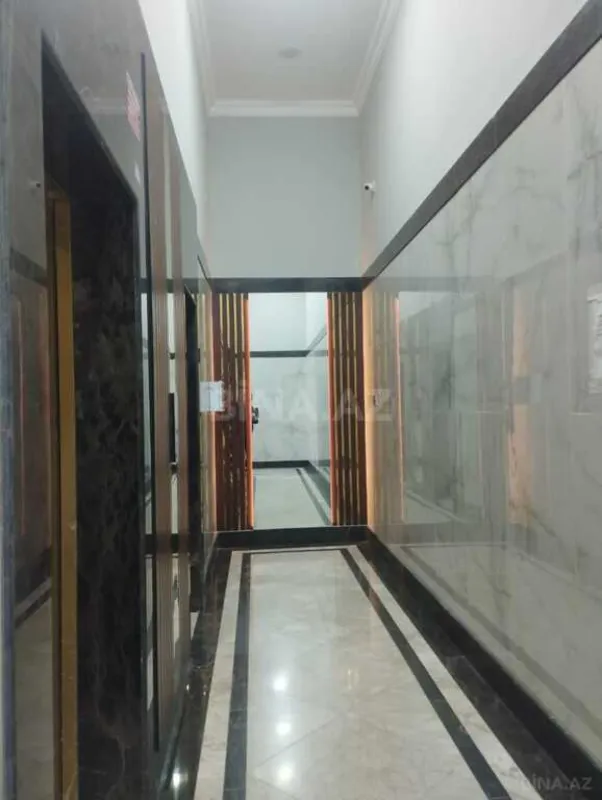 Satılır 4 otaqlı mənzil 203 m²