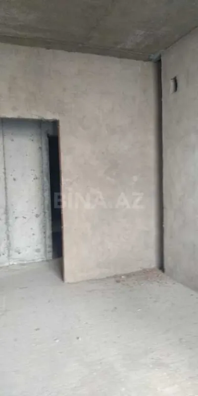 Satılır 4 otaqlı mənzil 203 m²