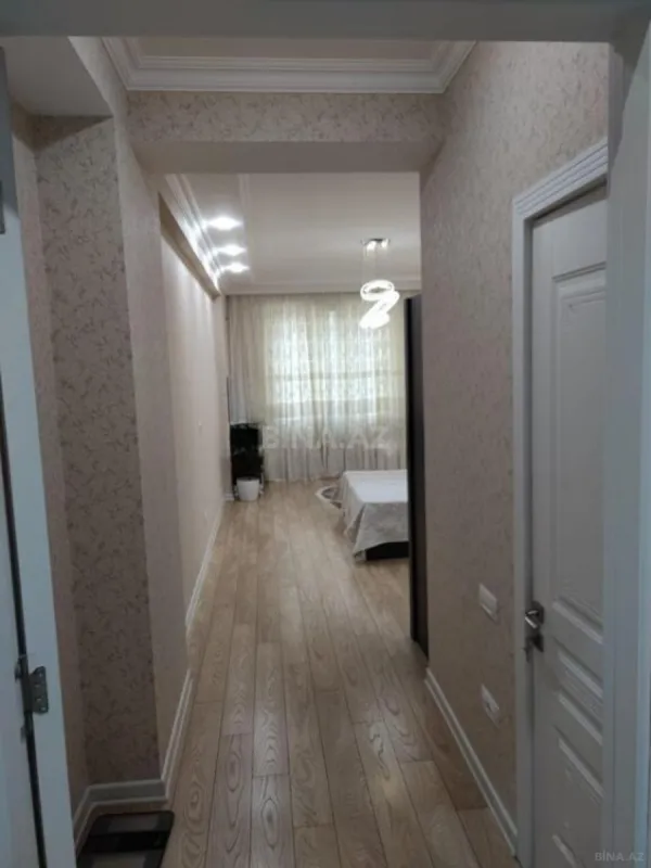 Satılır 3 otaqlı mənzil 130 m²