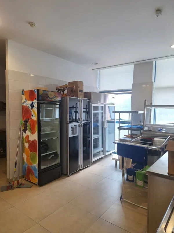 Kirayə verilir obyekt 200 m²