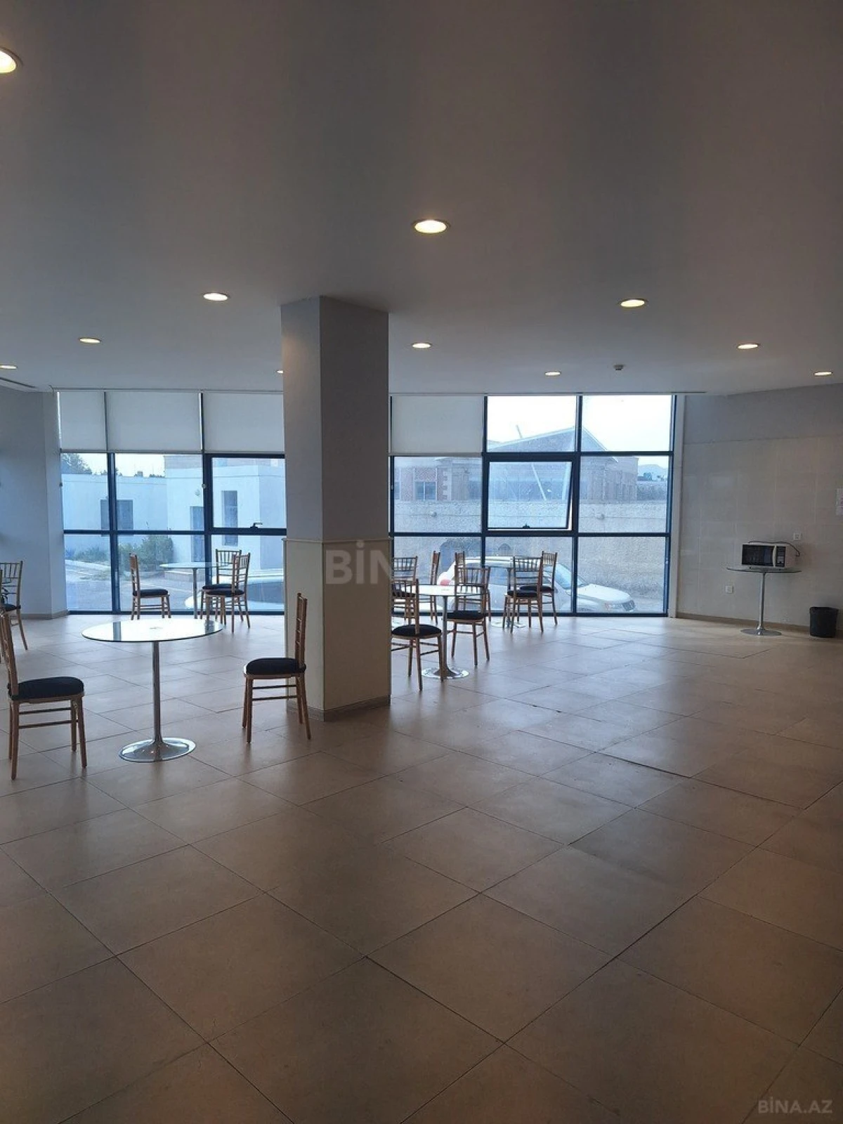 Kirayə verilir obyekt 200 m²