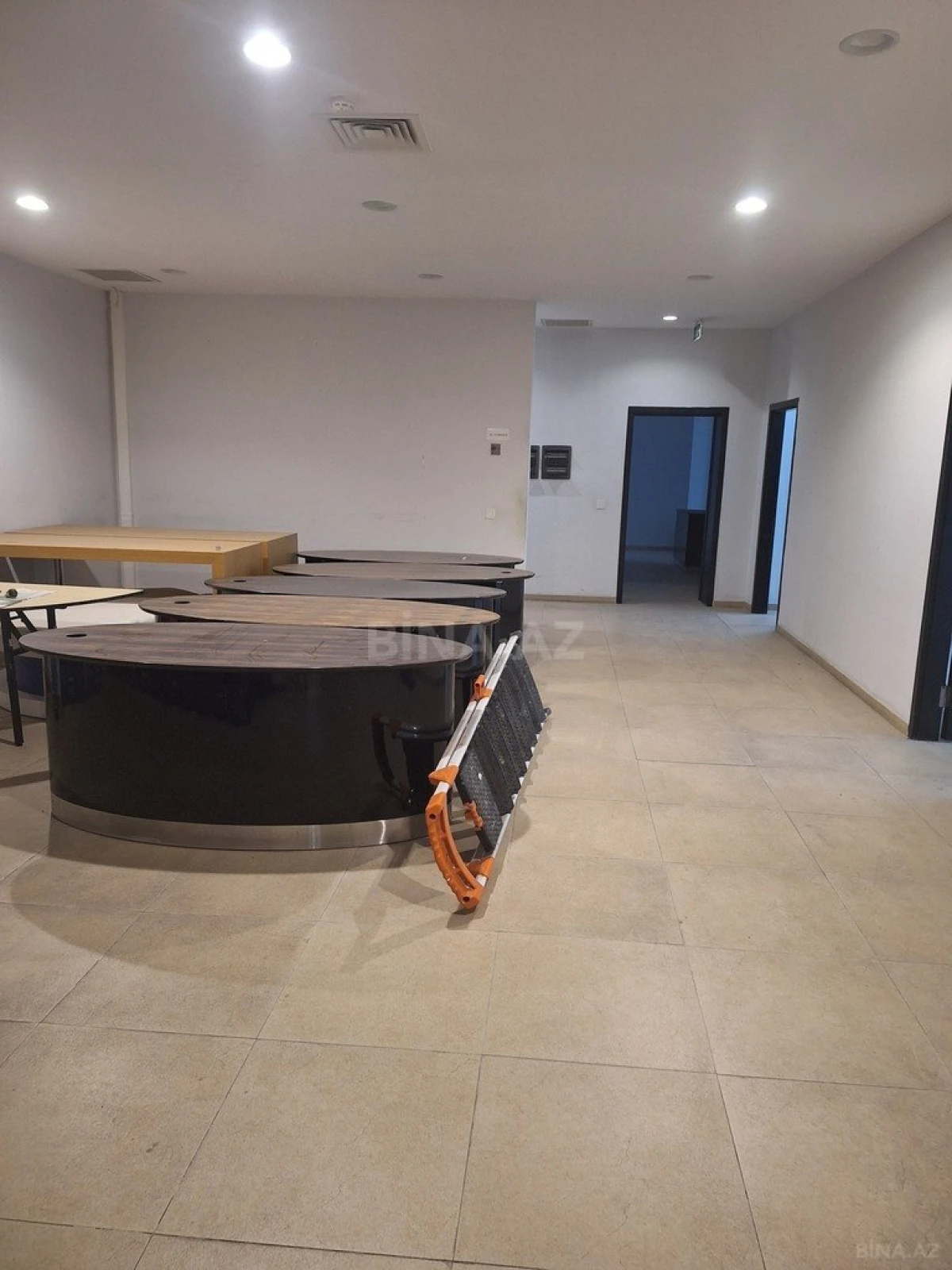 Kirayə verilir obyekt 1000 m²