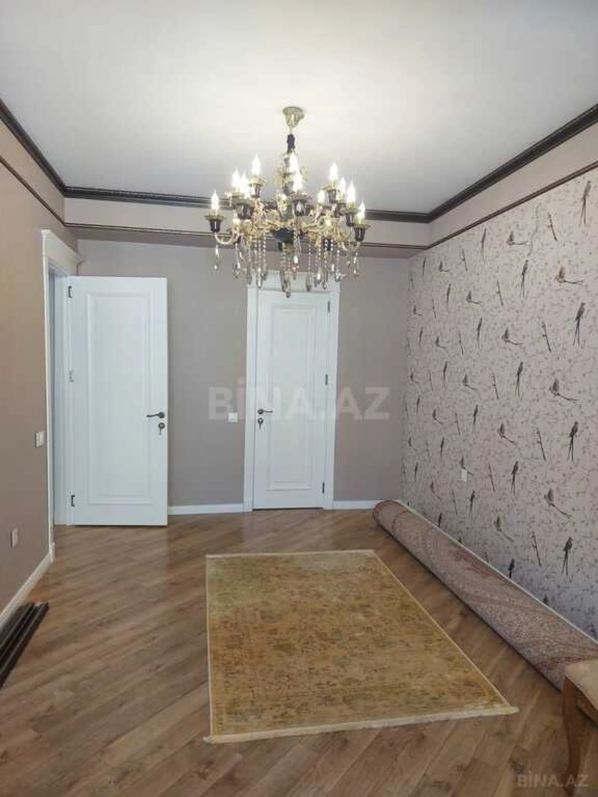 Satılır 4 otaqlı mənzil 100 m²