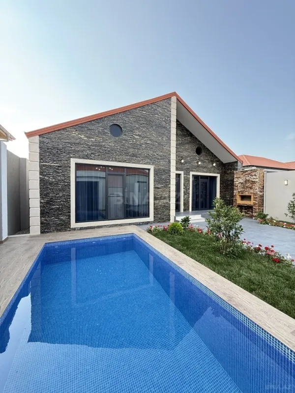 Satılır 4 otaqlı həyət evi 160 m²