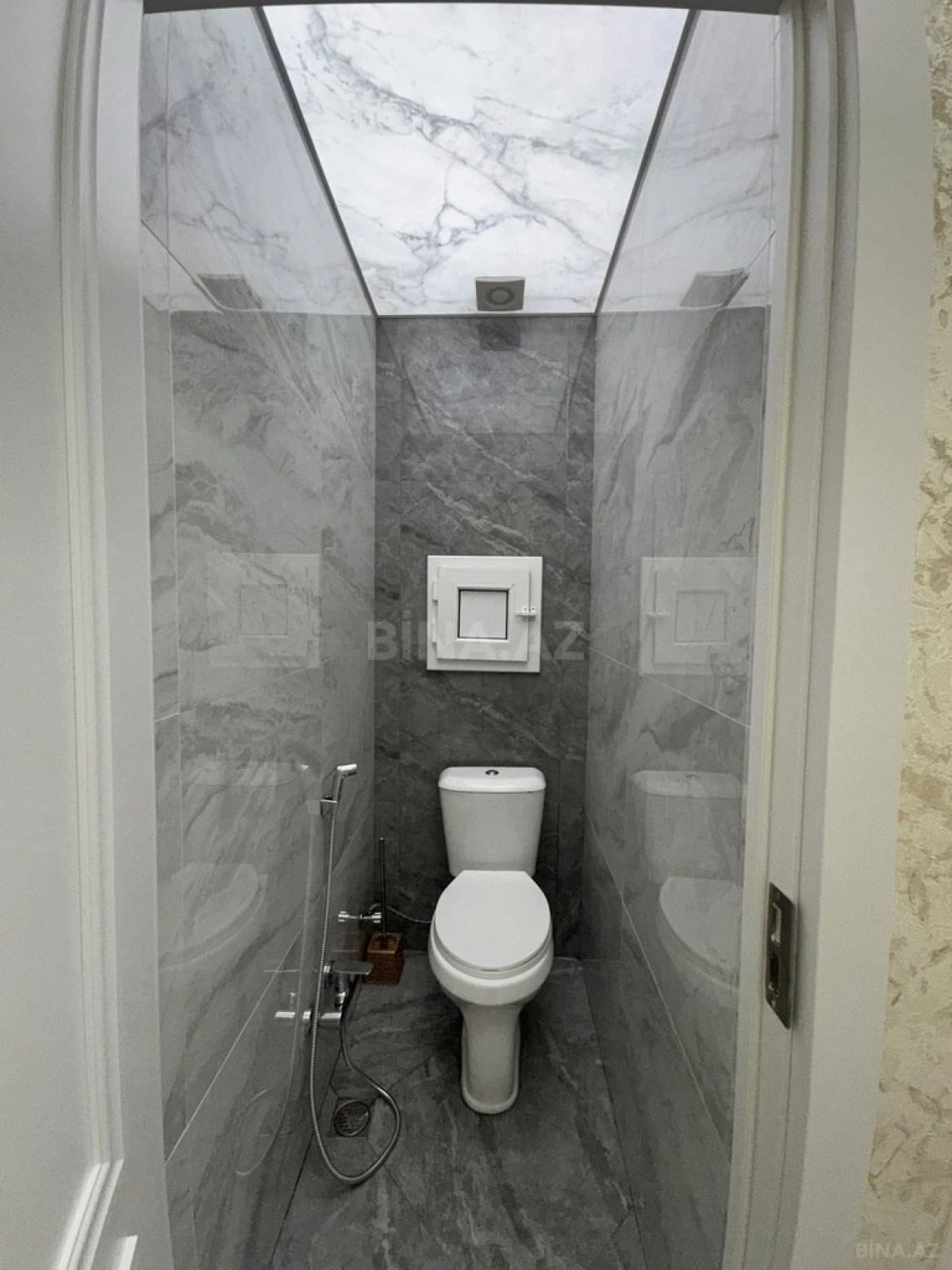 Satılır 2 otaqlı mənzil 55 m²