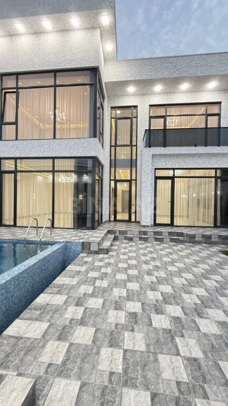 Satılır 5 otaqlı həyət evi 280 m²