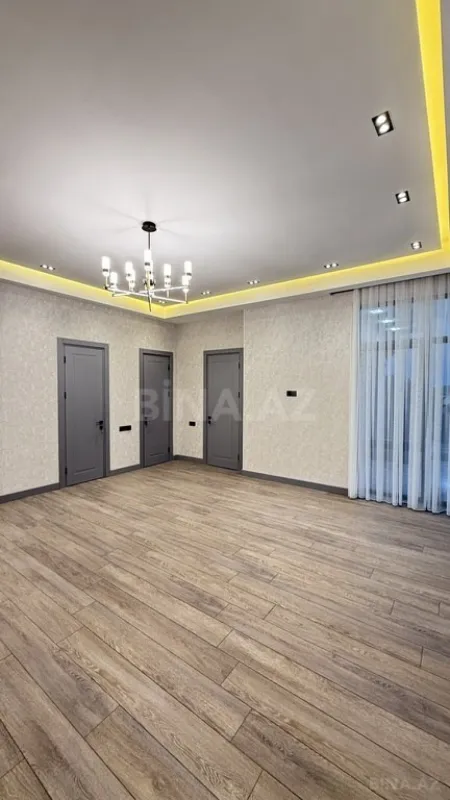Satılır 5 otaqlı həyət evi 280 m²