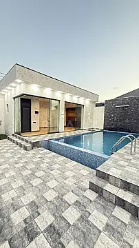 Satılır 5 otaqlı həyət evi 280 m²