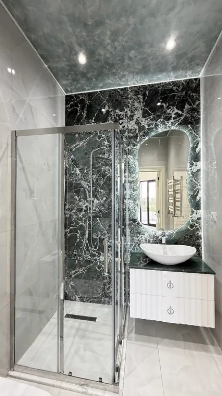 Satılır 5 otaqlı həyət evi 220 m²