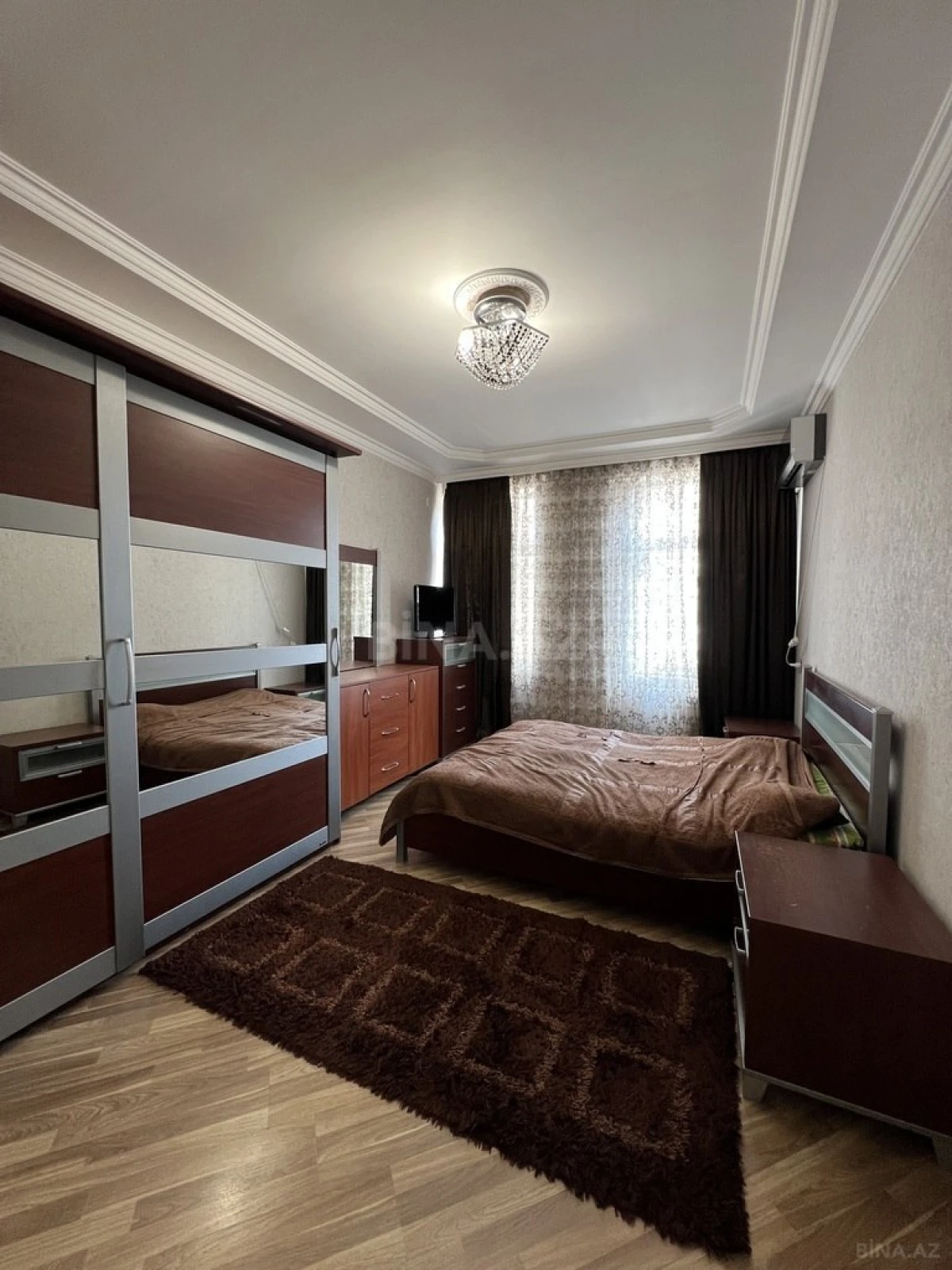 Satılır 2 otaqlı mənzil 90 m²