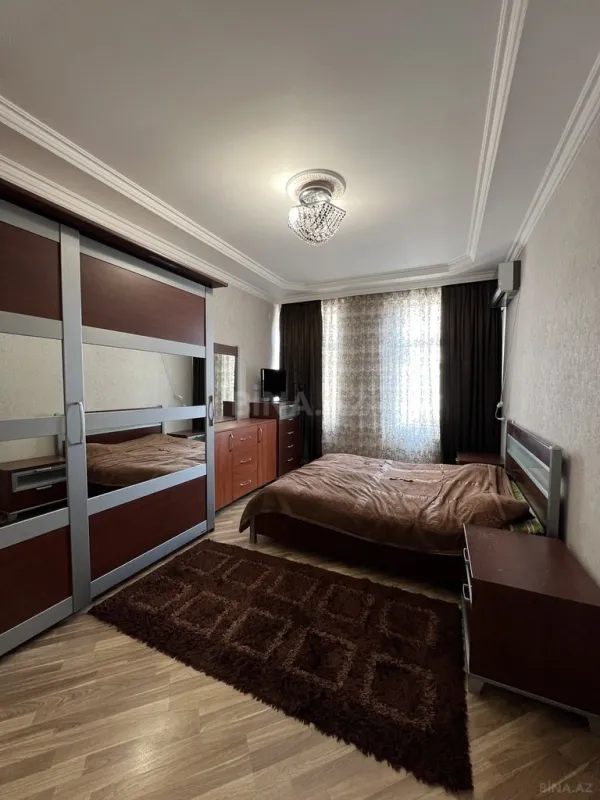 Satılır 2 otaqlı mənzil 90 m²