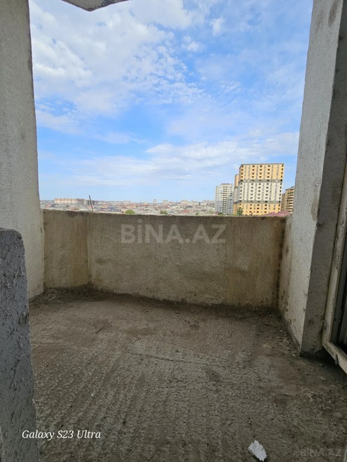 Satılır 2 otaqlı mənzil 85 m²