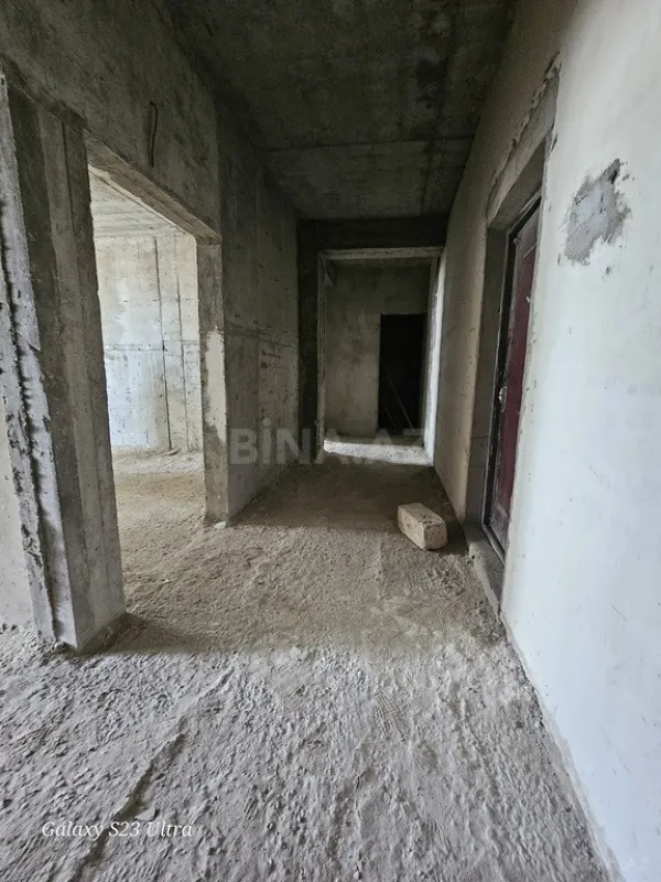 Satılır 2 otaqlı mənzil 85 m²