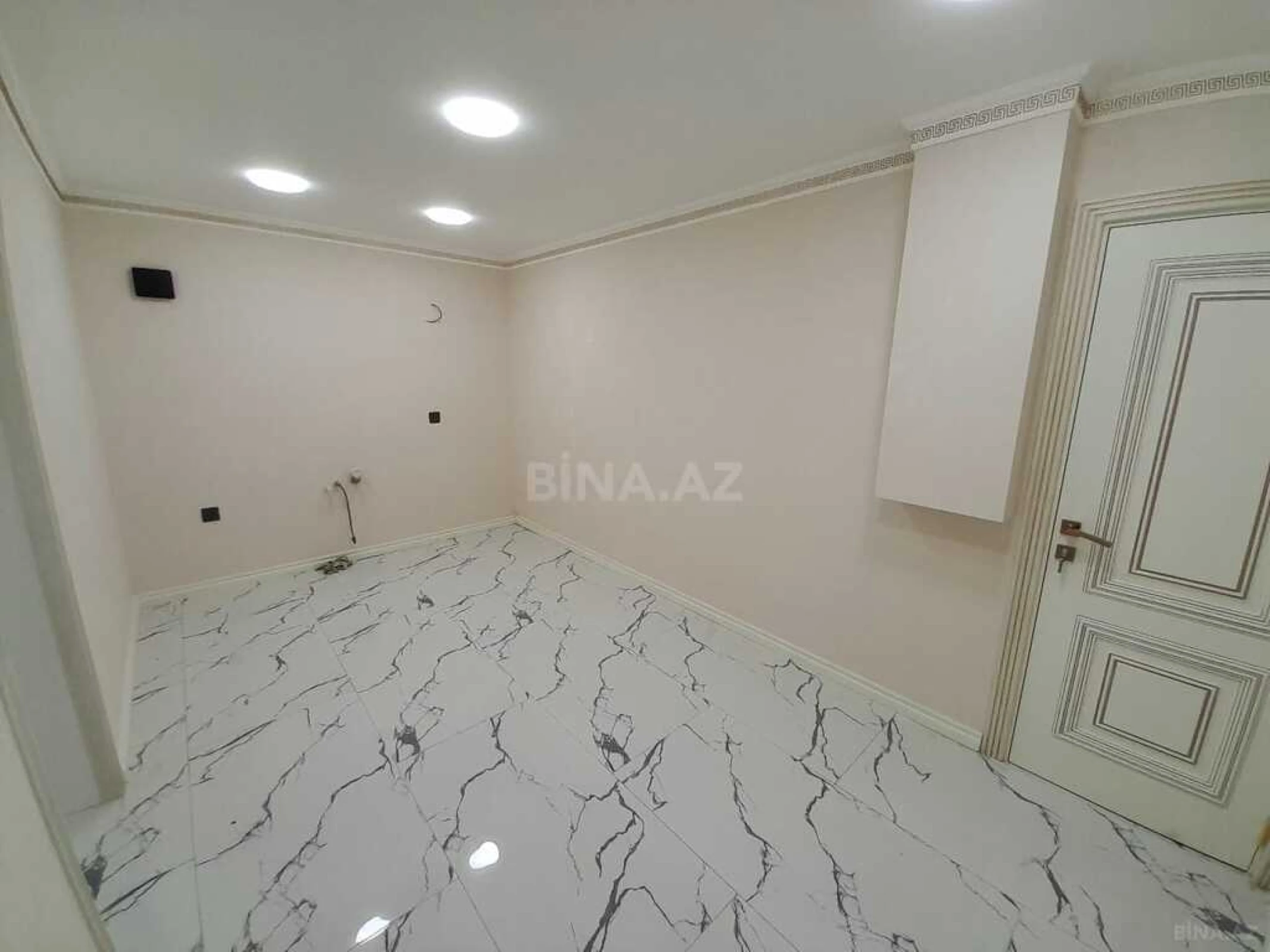 Kirayə verilir 3 otaqlı ofis 50 m²
