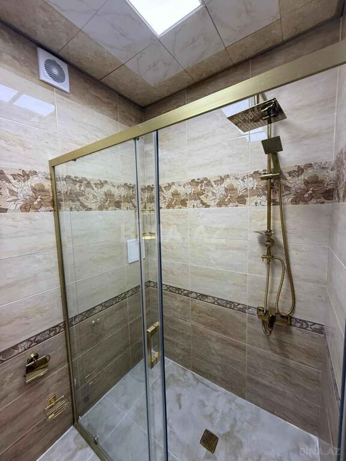 Satılır 2 otaqlı mənzil 56 m²