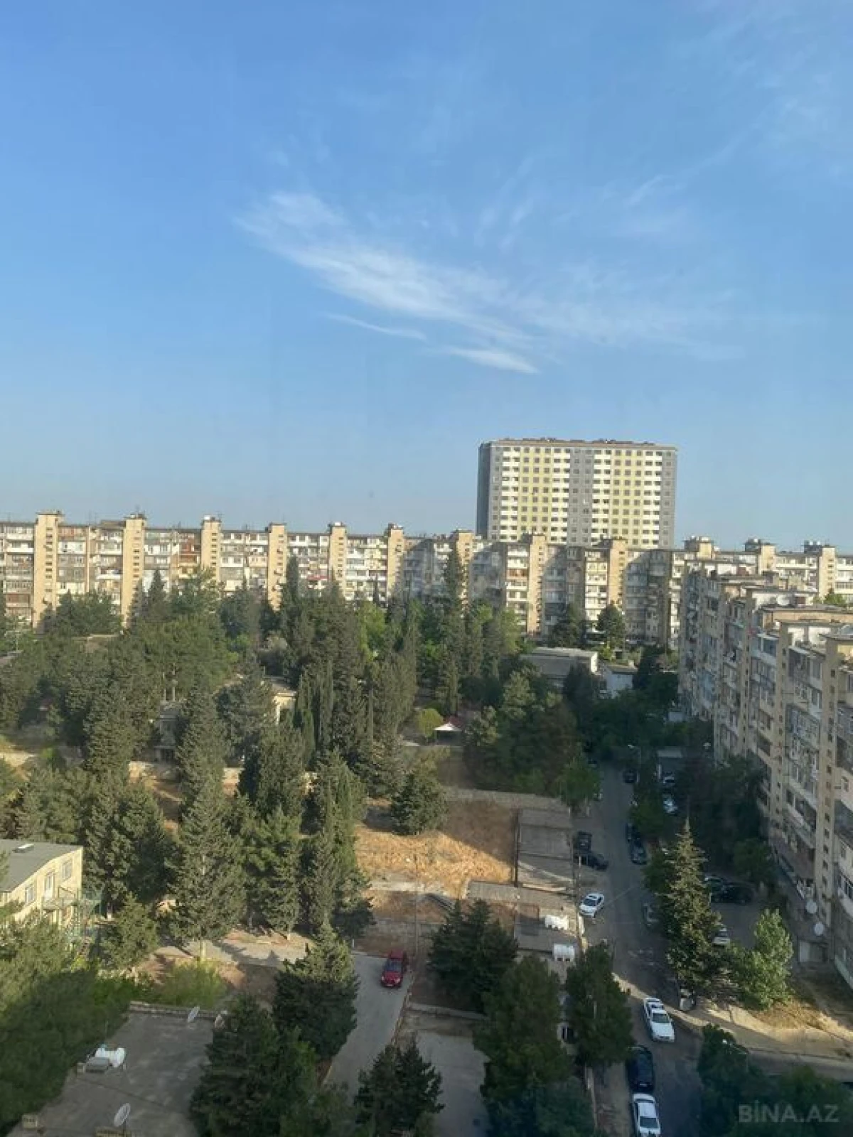 Satılır 3 otaqlı mənzil 130 m²
