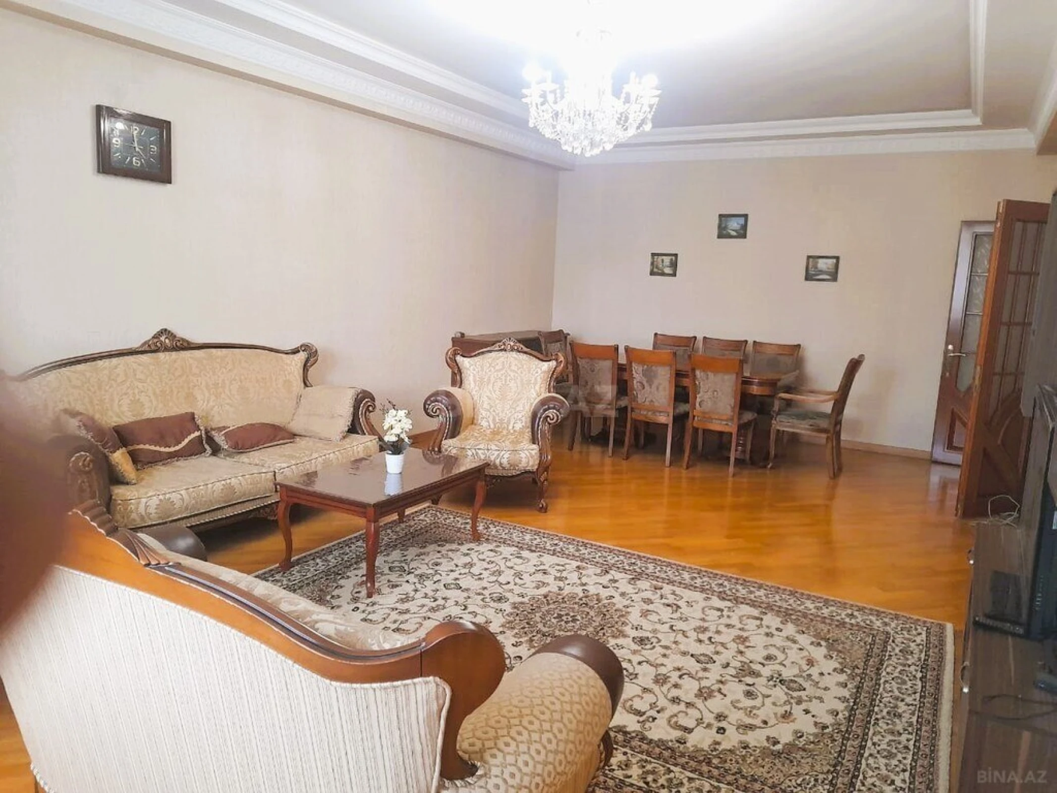 Satılır 4 otaqlı mənzil 170 m²
