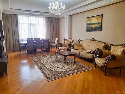 Satılır 4 otaqlı mənzil 170 m² — Bakı, Nizami 4 otaq 170.00 m²