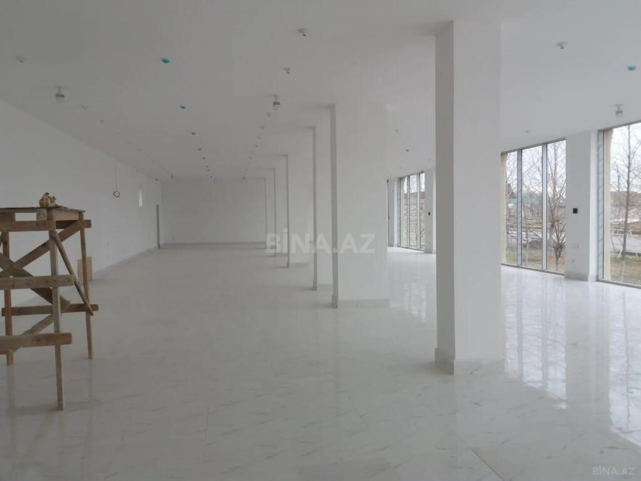 Kirayə verilir obyekt 1000 m²