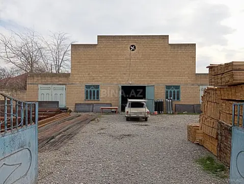 Kirayə verilir obyekt 1000 m²