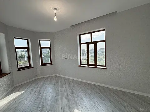 Satılır 6 otaqlı həyət evi 220 m²
