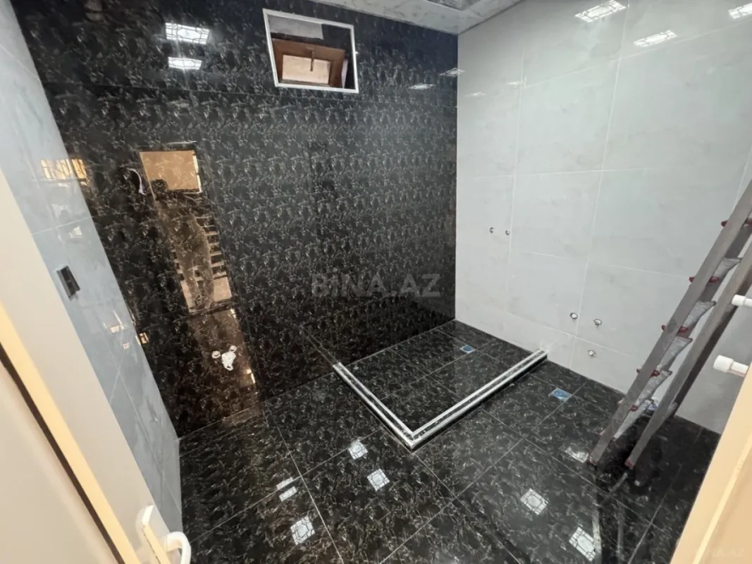 Satılır 6 otaqlı həyət evi 220 m²
