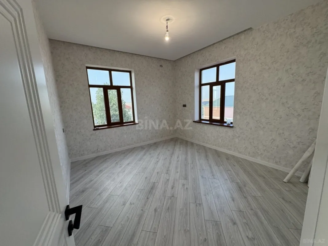 Satılır 6 otaqlı həyət evi 220 m²